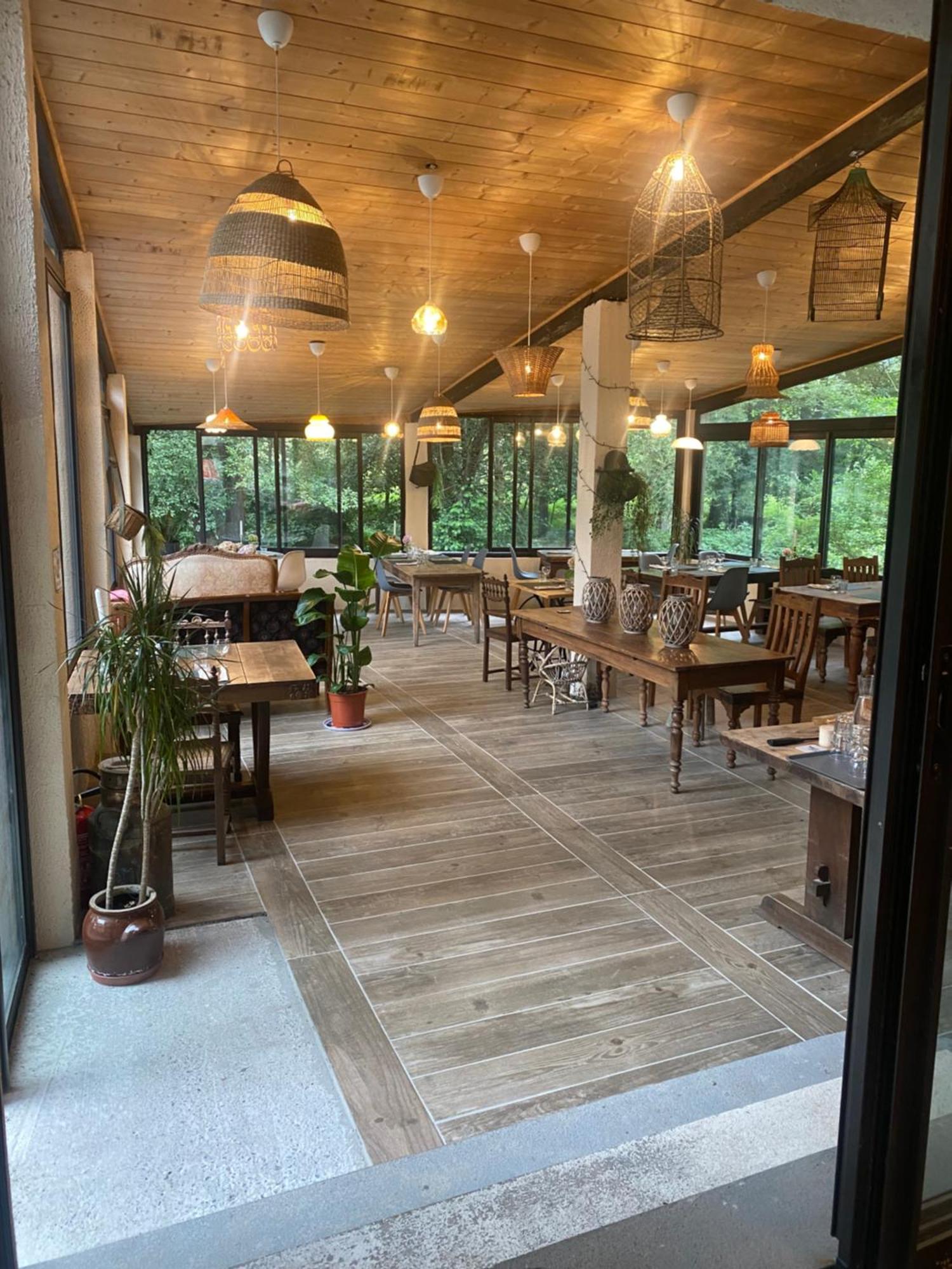 Gites Libellule At Auberge De L'Arac, Bar, Restaurant Але Екстер'єр фото